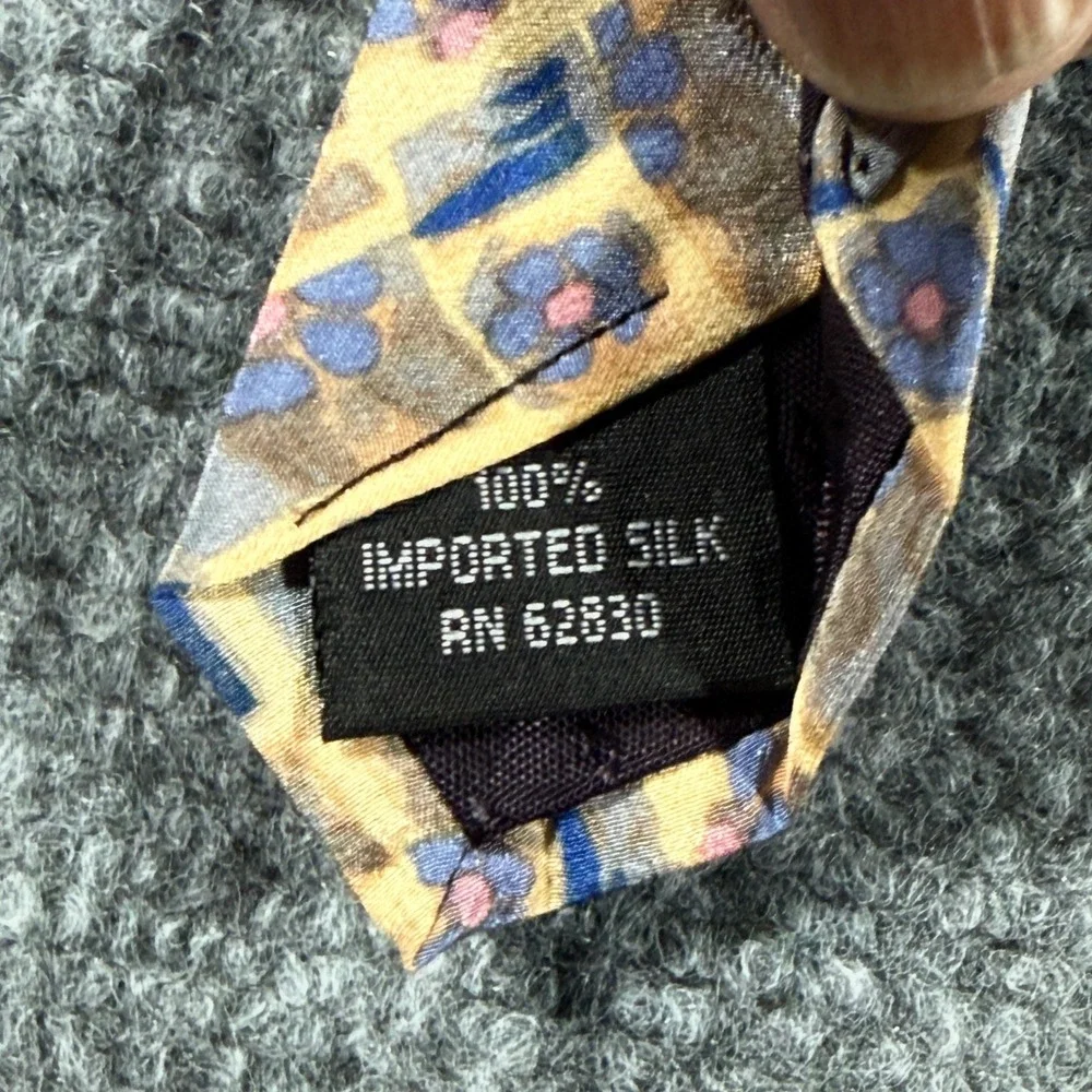 J. Garcia Mens‎ Silk Necktie Abstract Floral Geometric Yellow Blue Tie 100% Silk